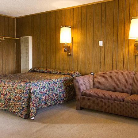 The Village Inn Motel & Restaurant Challis Экстерьер фото